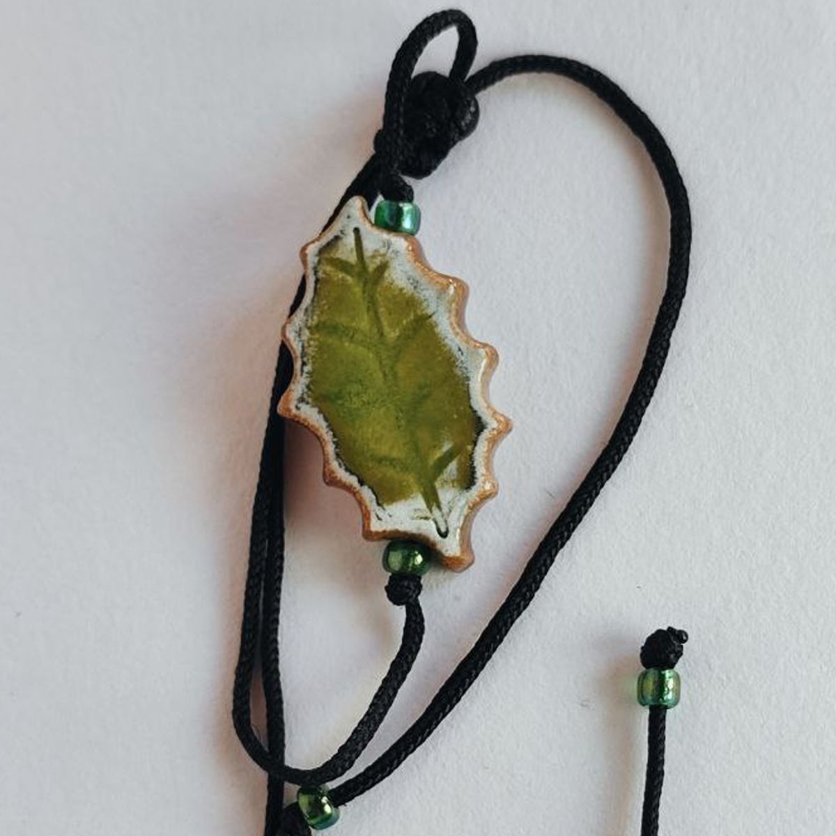 Pulsera hoja verde